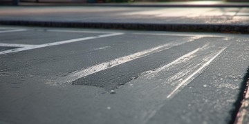 去物业租车位需要交中介费吗？